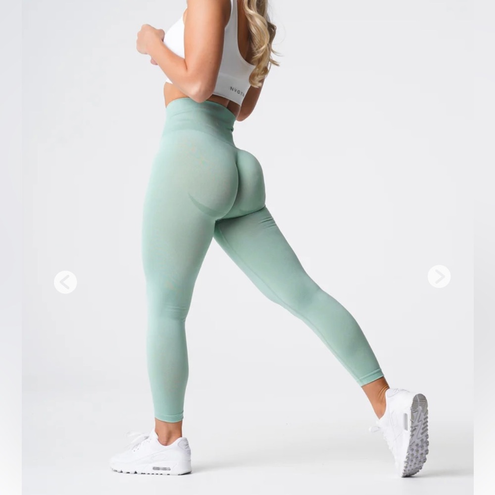 NVGTN contour leggings